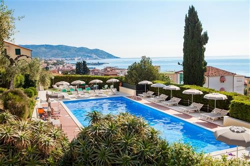 Offer 7=6: stay 7 days/ pay 6 in Liguria